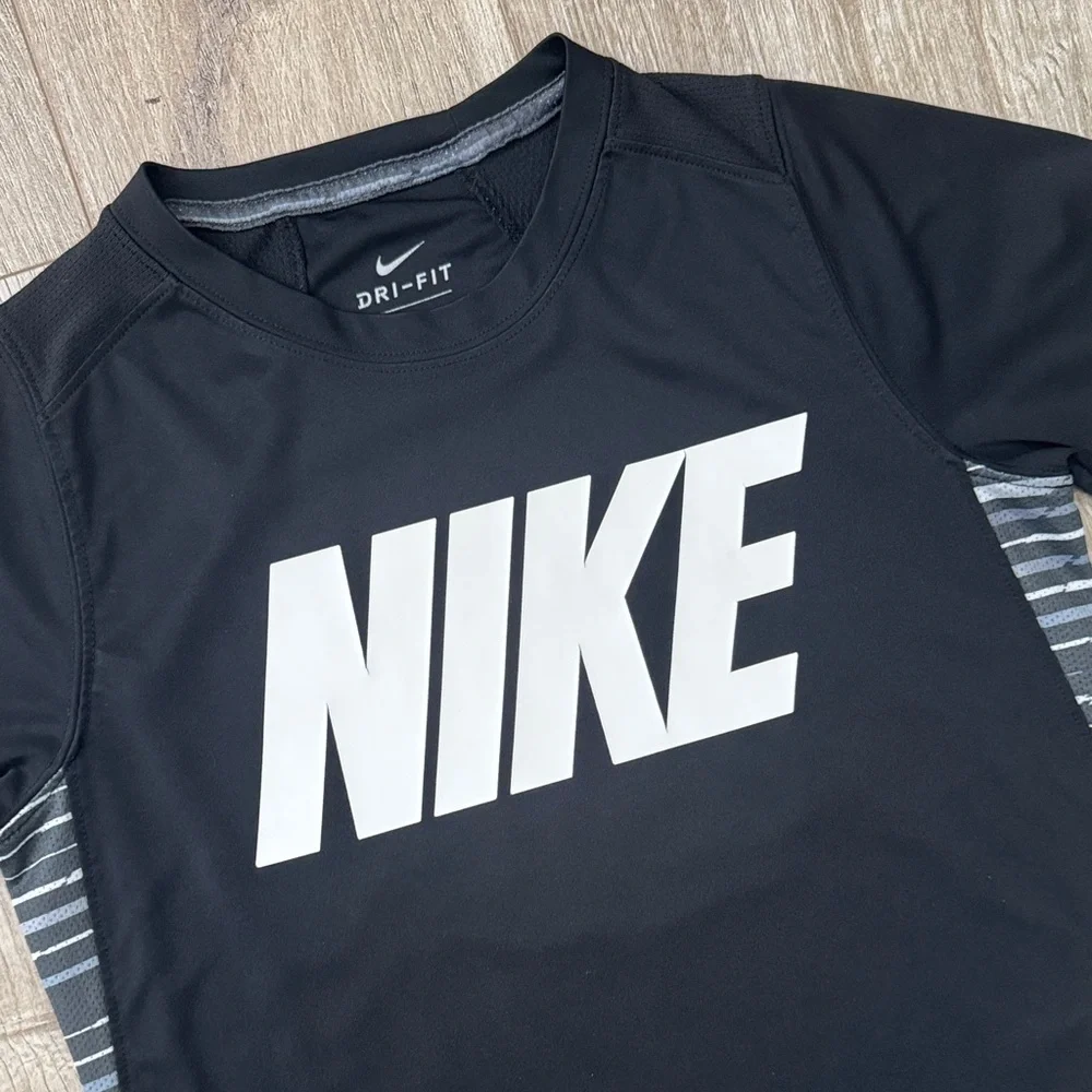 Nike classic black